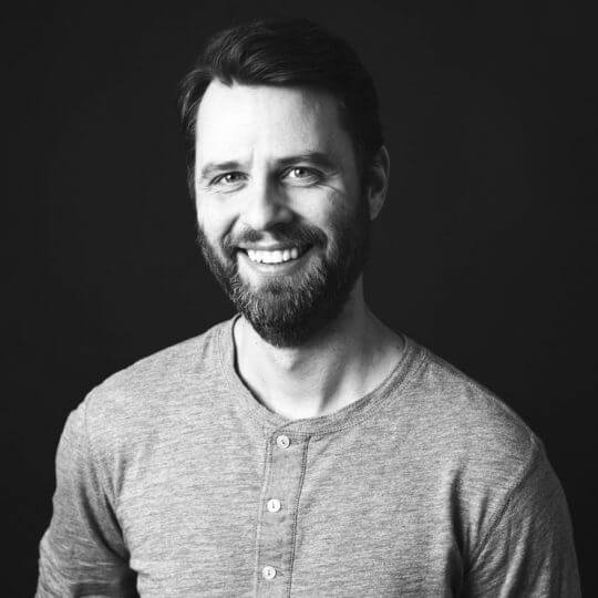 Ade Sukmana pengurus masjid di Masjid Nurul Akbar